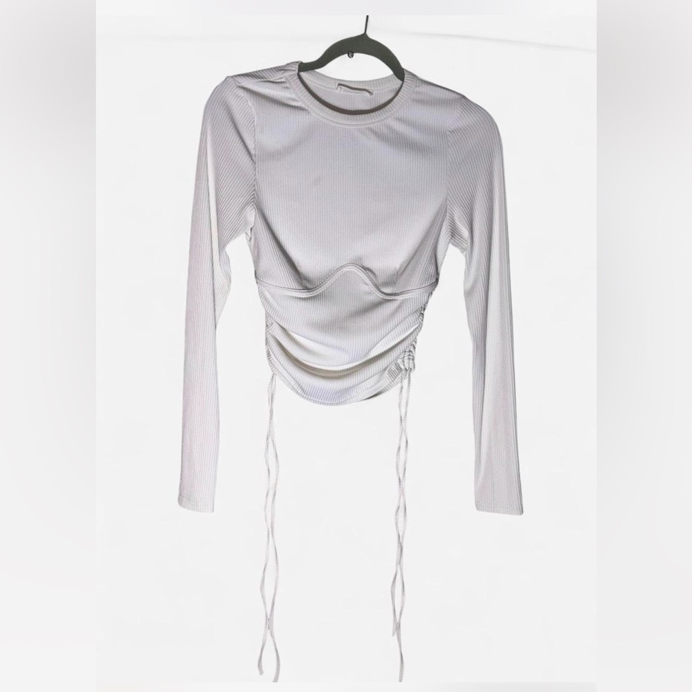 12th Tribe White Ruched Long Sleeve Blouse